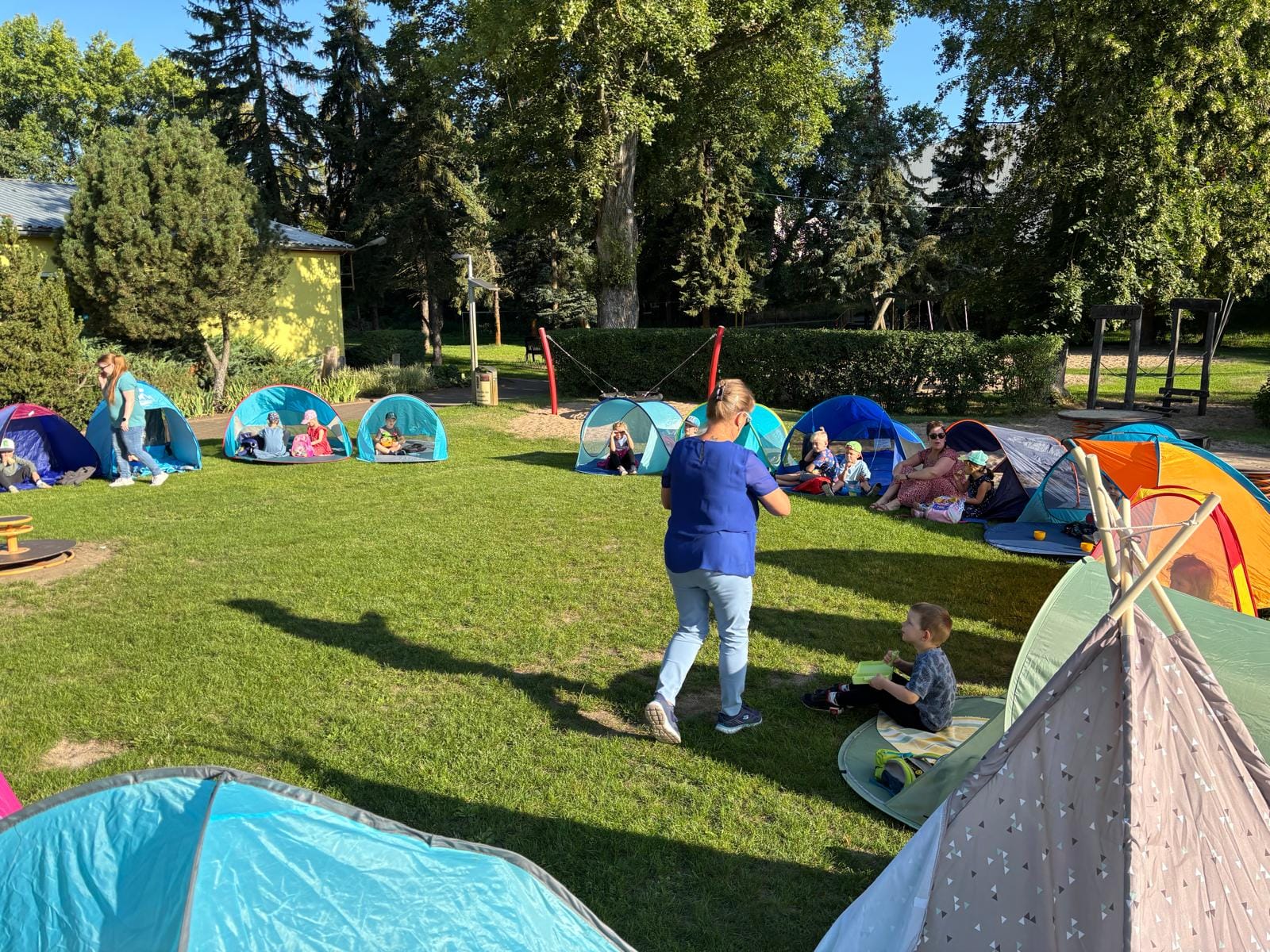 eb592dd5-f405-43b5-9389-c4e324268e55